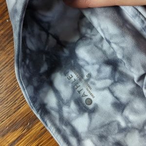Athleta size small marble leggings